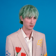 LOÏC LAFRANCE DÉVOILE « LA PEUR EST UNE FLEUR » ET ANNONCE UN ALBUM DU MÊME NOM