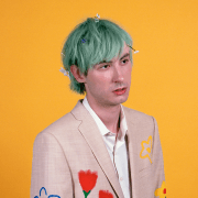 LOÏC LAFRANCE EST DÉJÀ DE RETOUR AVEC « 2034 (LE SOLEIL TOMBE SUR TOI) » 